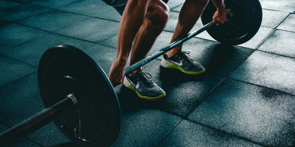 Strength Training vs. Cardio: Which Burns More Fat in the Long Run?